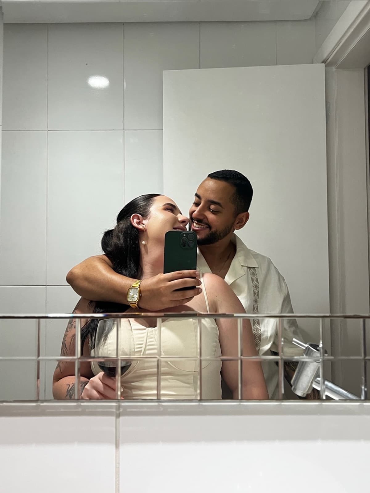 Example pose template — Date night